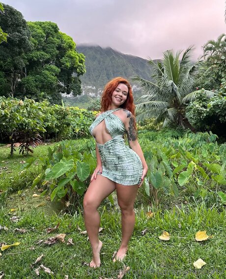 huge fake tits onlyfans free nude gallery