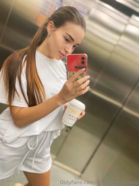 Elizabeth Dreamm pretty star pic