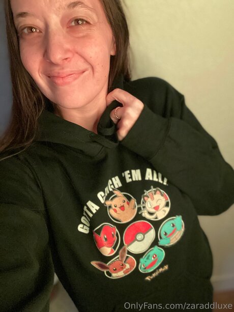 Zaraddluxe hot actress image