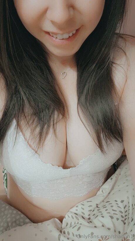 Shadoh1 hot actress img