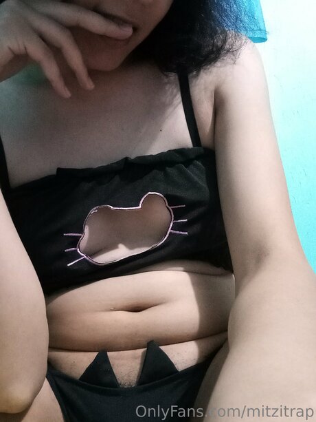 Mitzitrap model pretty photos