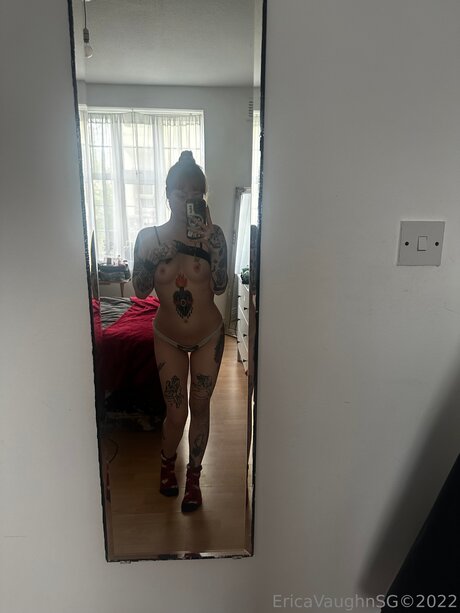 Itsericavaughn sex pornstar gallery