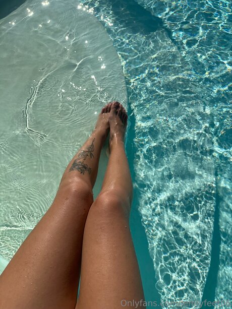 Jennyfeet06 exclusive pornstar photos