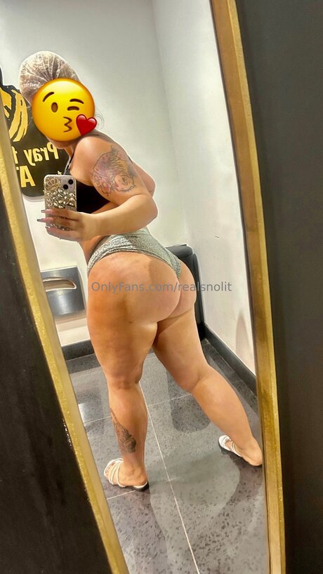 Realsnolit exclusive actress galleries