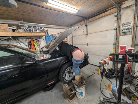 Wildcounryred model erotic photos