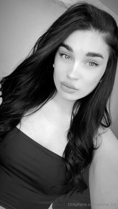 Mavissss star hot pics