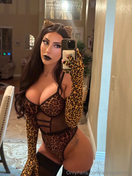 Aleayaanna star perfect pic