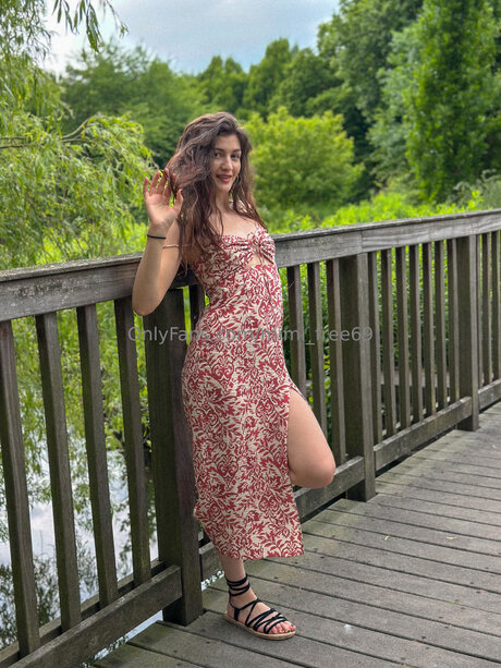 Mimi Free69 star sex photo