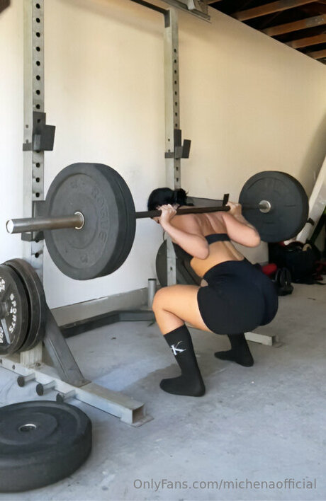 Michenao hot actress pic