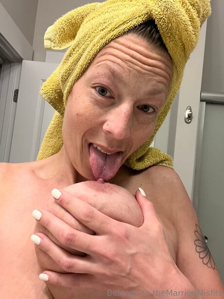 Themarriedmisfits star hot images