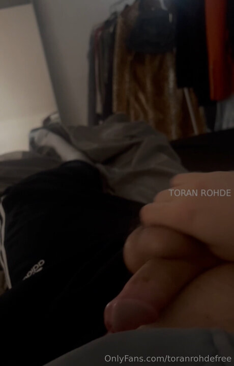 Toranrohdefree model porn photos