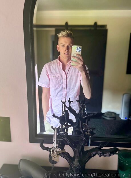 Whiteboygrantt star adult pics