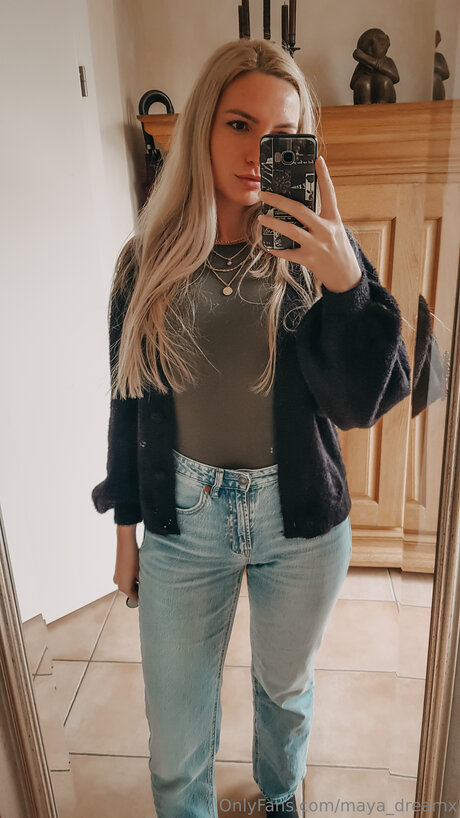 Maya Dreamx model nudes photo