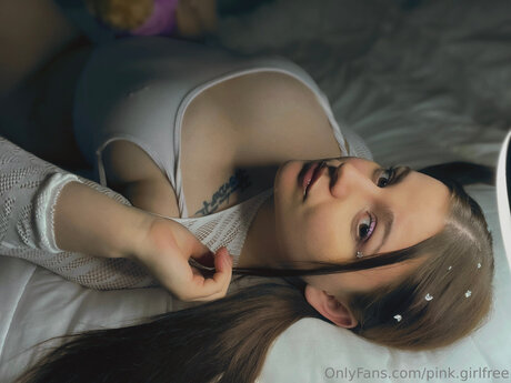 Pink Girlfree free model image