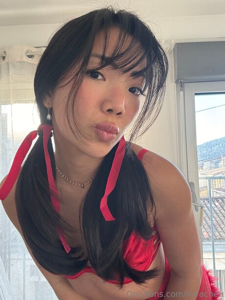 Myachen pretty model picture