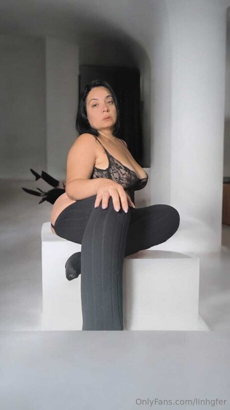 Linhgfer model nice gallery