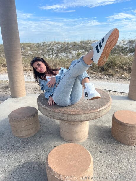 hijabi onlyfans nice photos