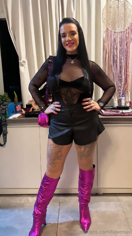 Lizvenus best model picture