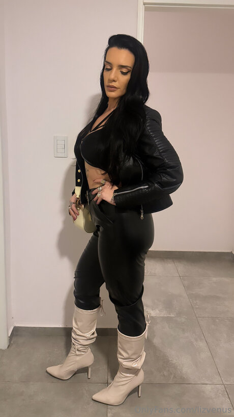 Lizvenus model nudes archive