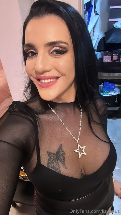 Lizvenus Profile Photo