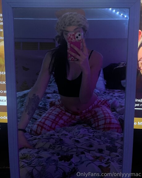 Onlyyymac high quality model images