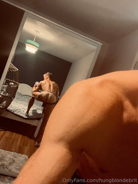 mommy onlyfans naked photo