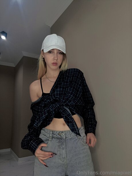 Miapixel pornographic actress gallery