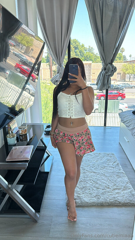 Cutiemiaaa star free photo