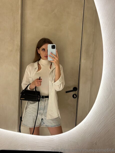 Youneedme666 free star pics