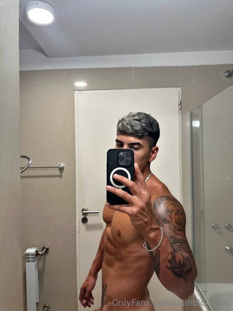 squat onlyfans art naked photo