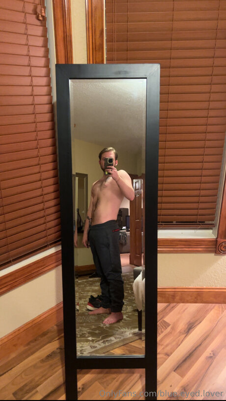 Blue Eyed Lover perfect model pics