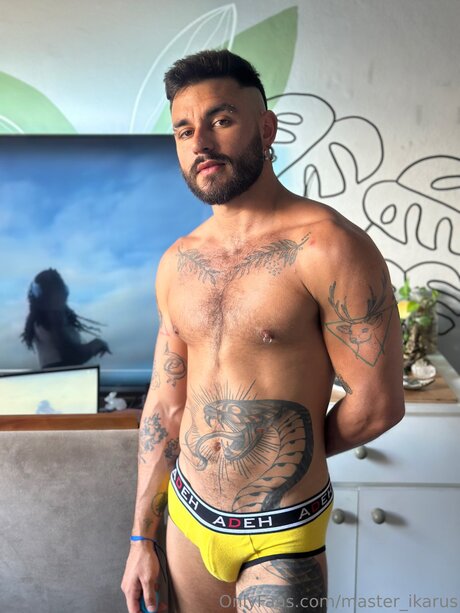 Master Ikarus hot star image