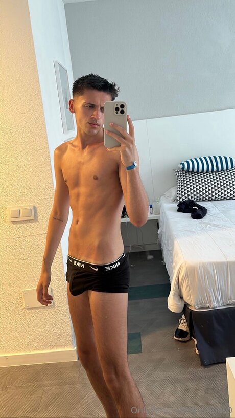 Joshbas0 high quality actress image