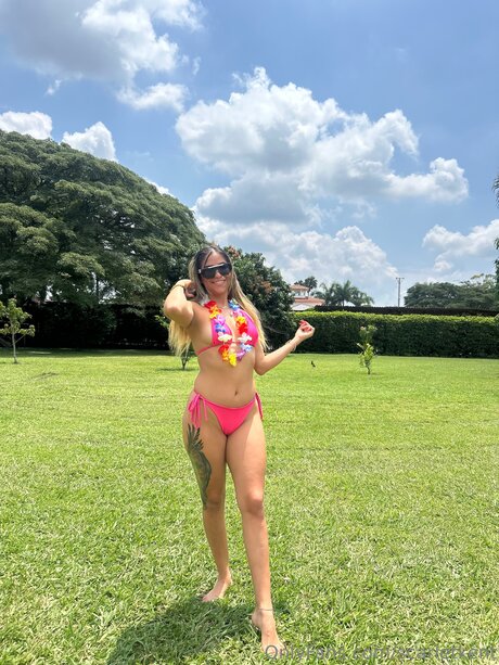 real nude onlyfans pornographic pictures