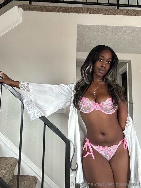 Leticiamamiii xxx actress picture