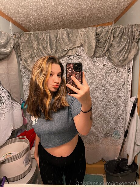 Xoxoecc01 model pornographic pics