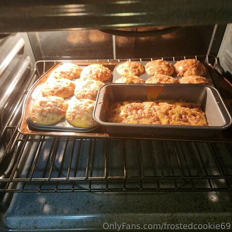 Frostedcookie69 naked model pic