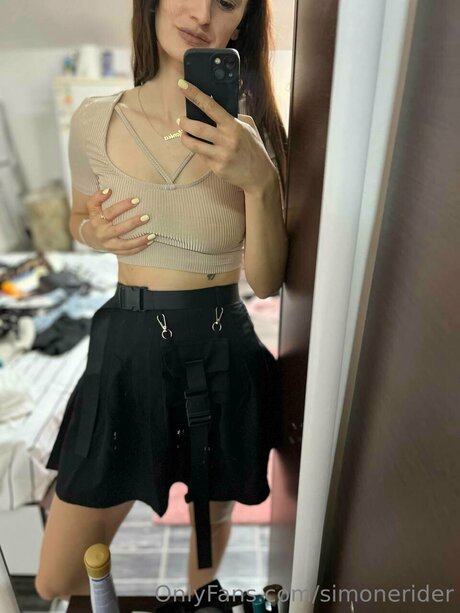 Simonerider pretty actress images