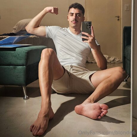 Blonde6 star exclusive img