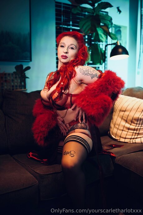 Yourscarletharlotxxx sexy model pictures