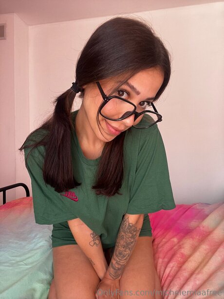 Itssmiiaahfree perfect star photo