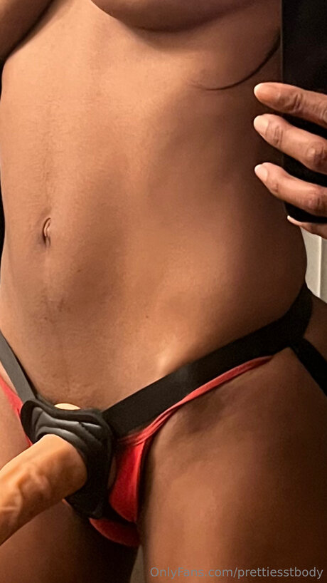 Prettiesstbody nudes actress photo