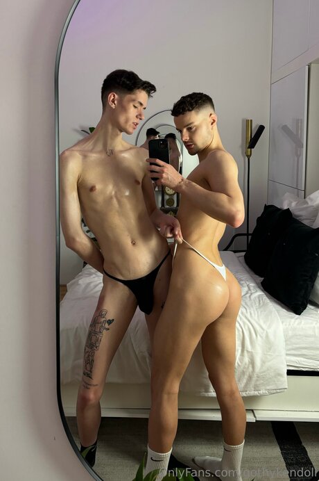 Gothykendoll star adult galleries