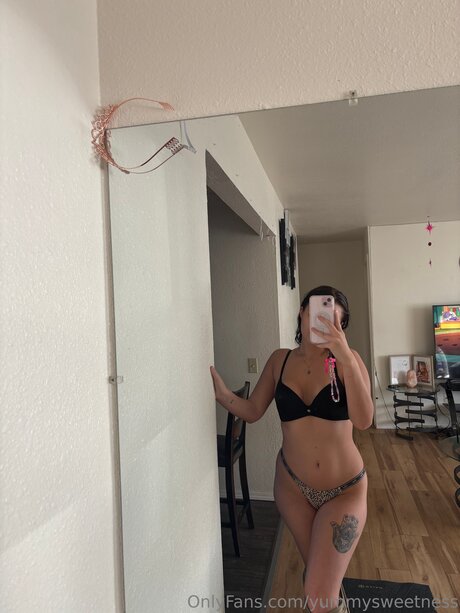 Yummysweetness star hd img