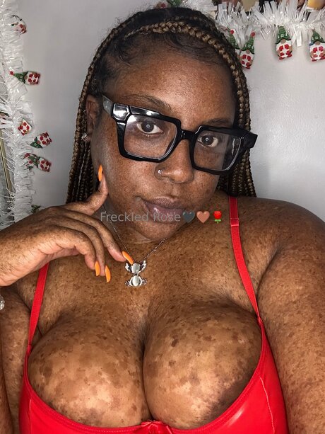 Freckledfantasy5 Profile Photo