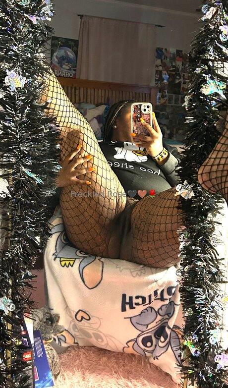 Freckledfantasy5 pornstar hot pictures