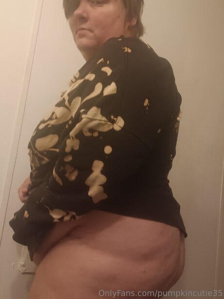 Pumpkincutie35 star porn photo