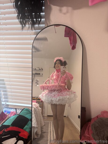 Neciarcherfree star naked photos