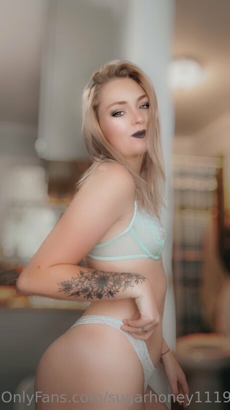 Illuminatebebe pornstar hot pics