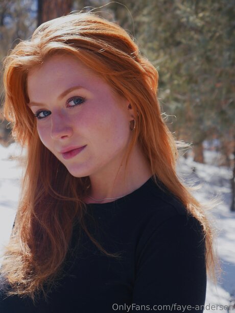 small onlyfans exclusive img